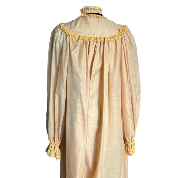 Vintage Capricorn Designer’s Gallery Peach Full Length Long Sleeve Gown Boho S/M - Picture 9 of 11